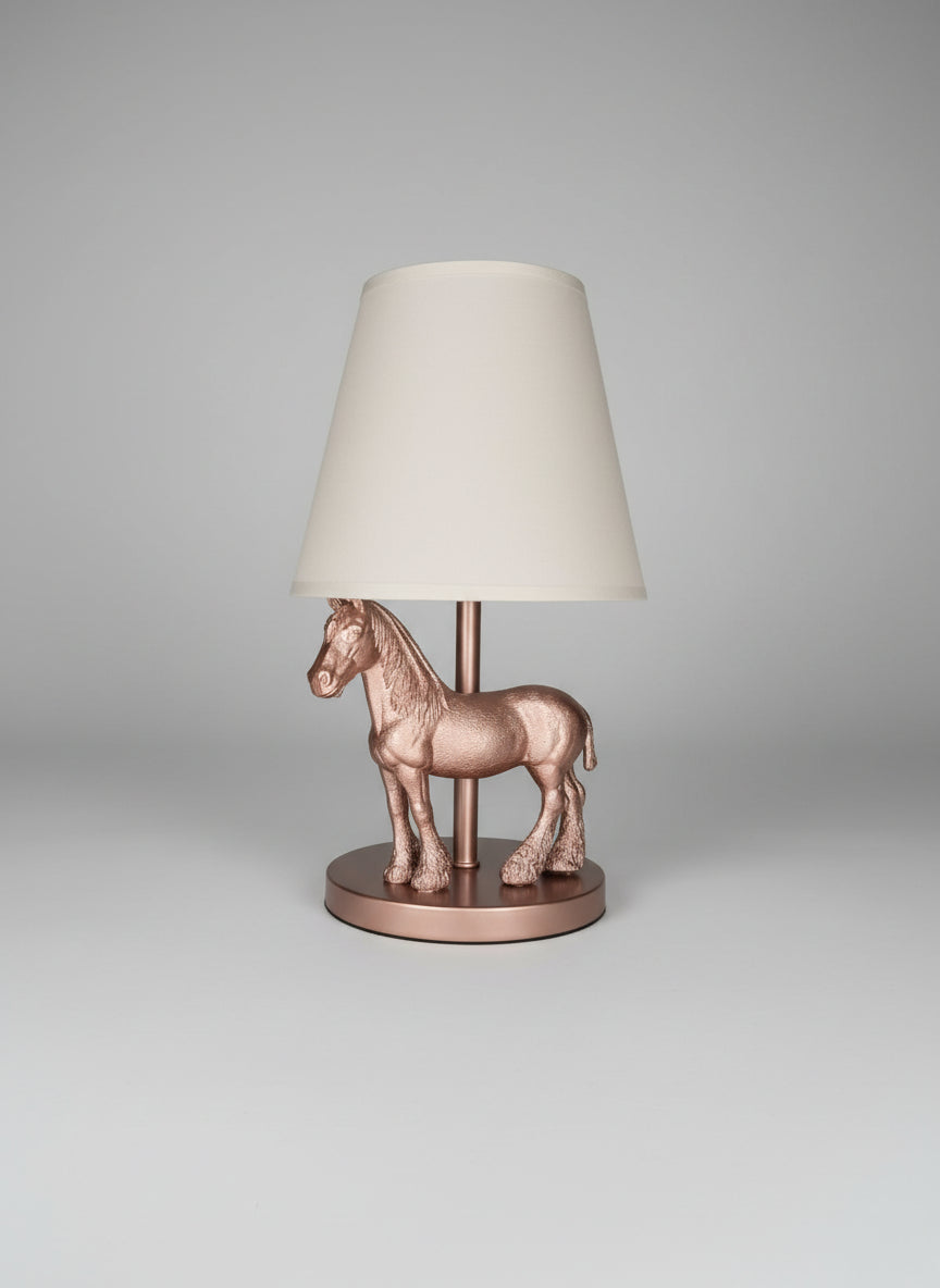 Kinderlampe light follows the brave