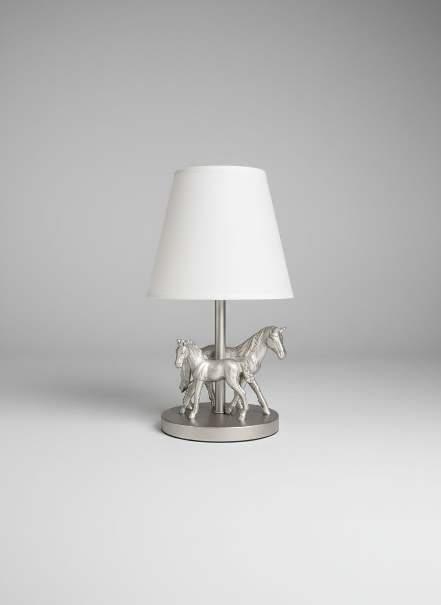 Kinderlampe in her shadow I shine