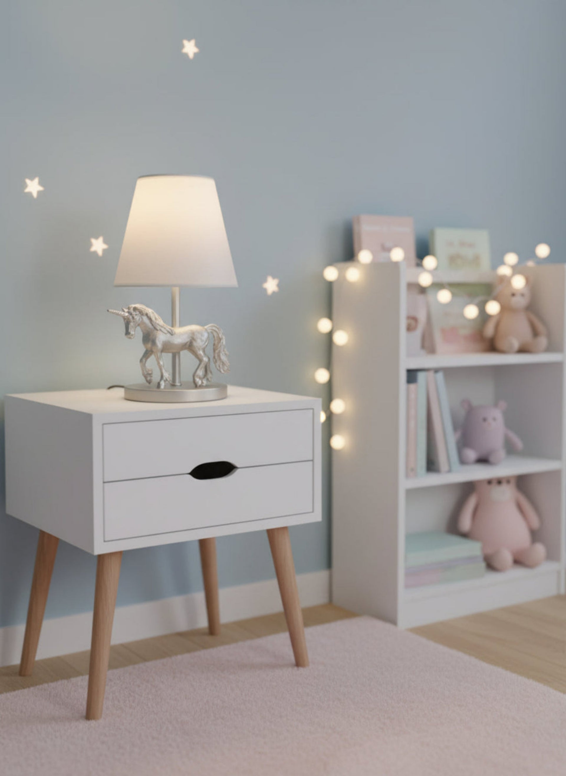 Kinderlampe crowned in starlight